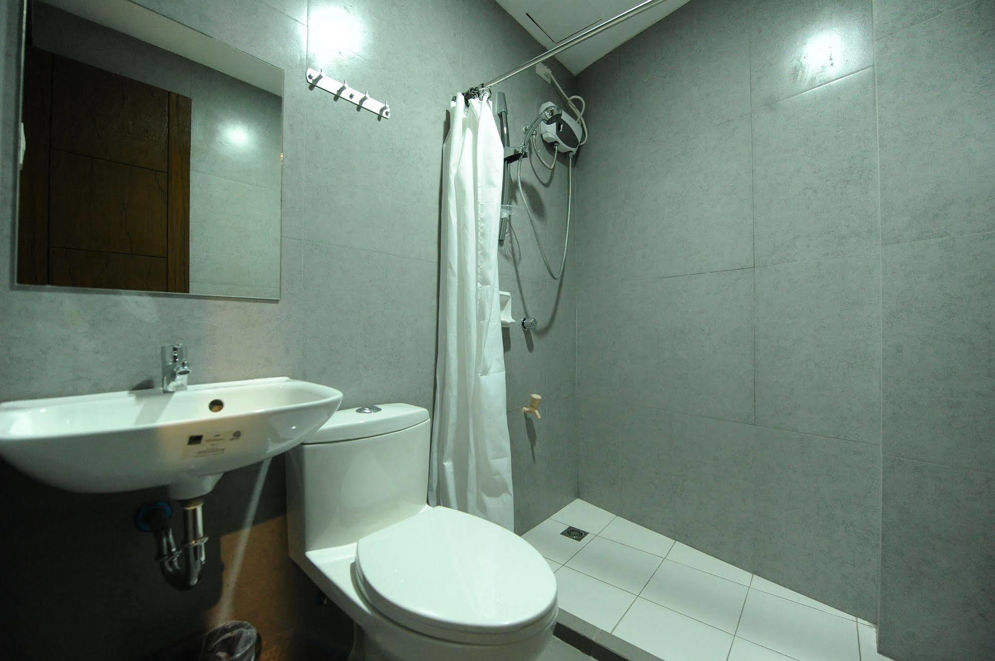 Urban Living Zen Hotel Davao Zewnętrze zdjęcie