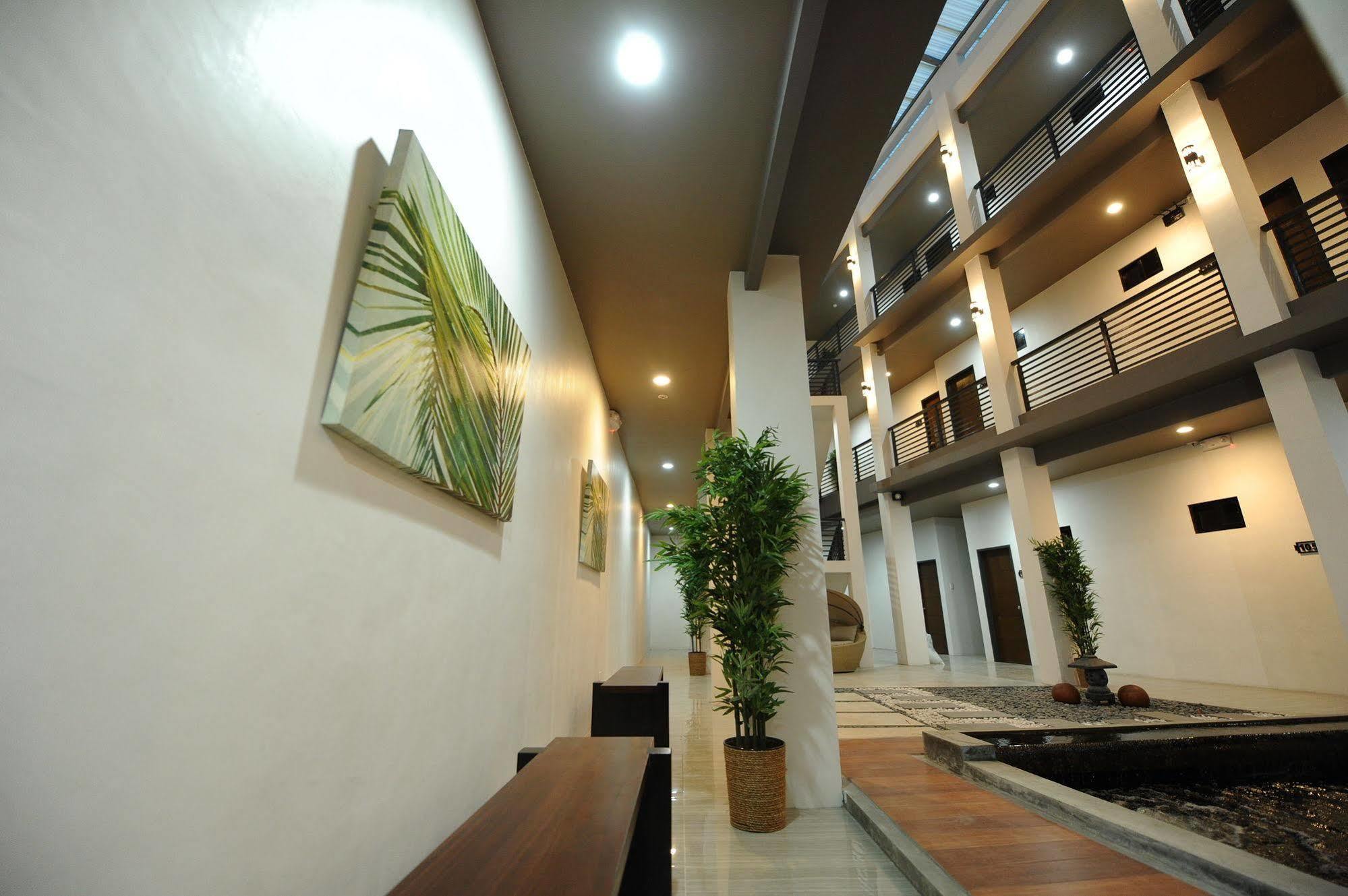 Urban Living Zen Hotel Davao Zewnętrze zdjęcie